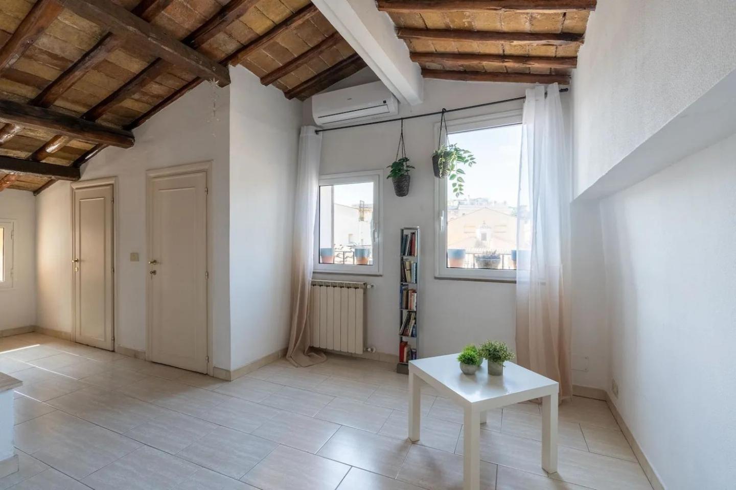 15 Min From Piazza Venezia Skyline Sanctuary In Trastevere Exterior photo