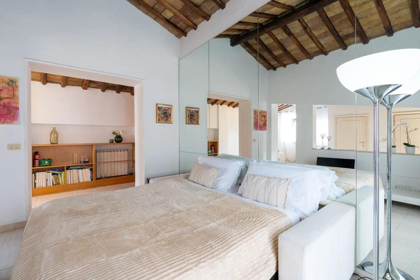 15 Min From Piazza Venezia Skyline Sanctuary In Trastevere Exterior photo